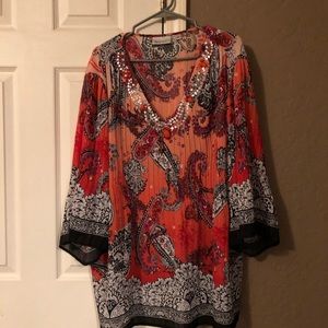 Avenue V neck tunic